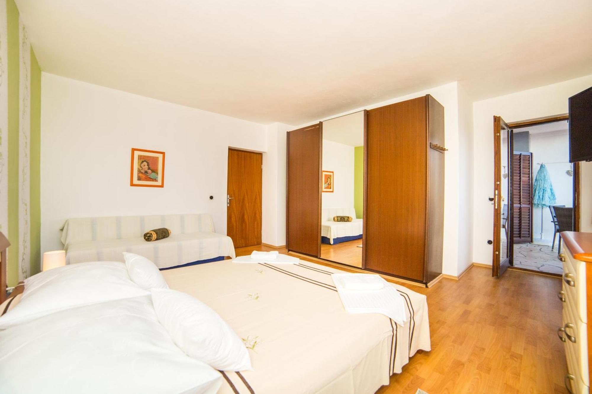Apartment Mande Brist Exterior foto